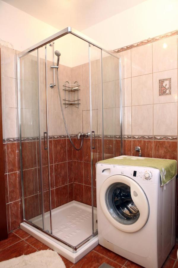 Rooms Torcello - With Shared Bathroom بورتوروز المظهر الخارجي الصورة